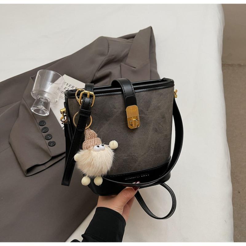 Popular Small Bags Women's Autumn Versatile New Fashion Shoulder Messenger Bag Portable Bucket Bag