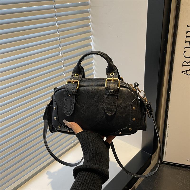 New trendy retro Spice Girl fan car bag niche bowling handbag single shoulder crossbody armpit bag