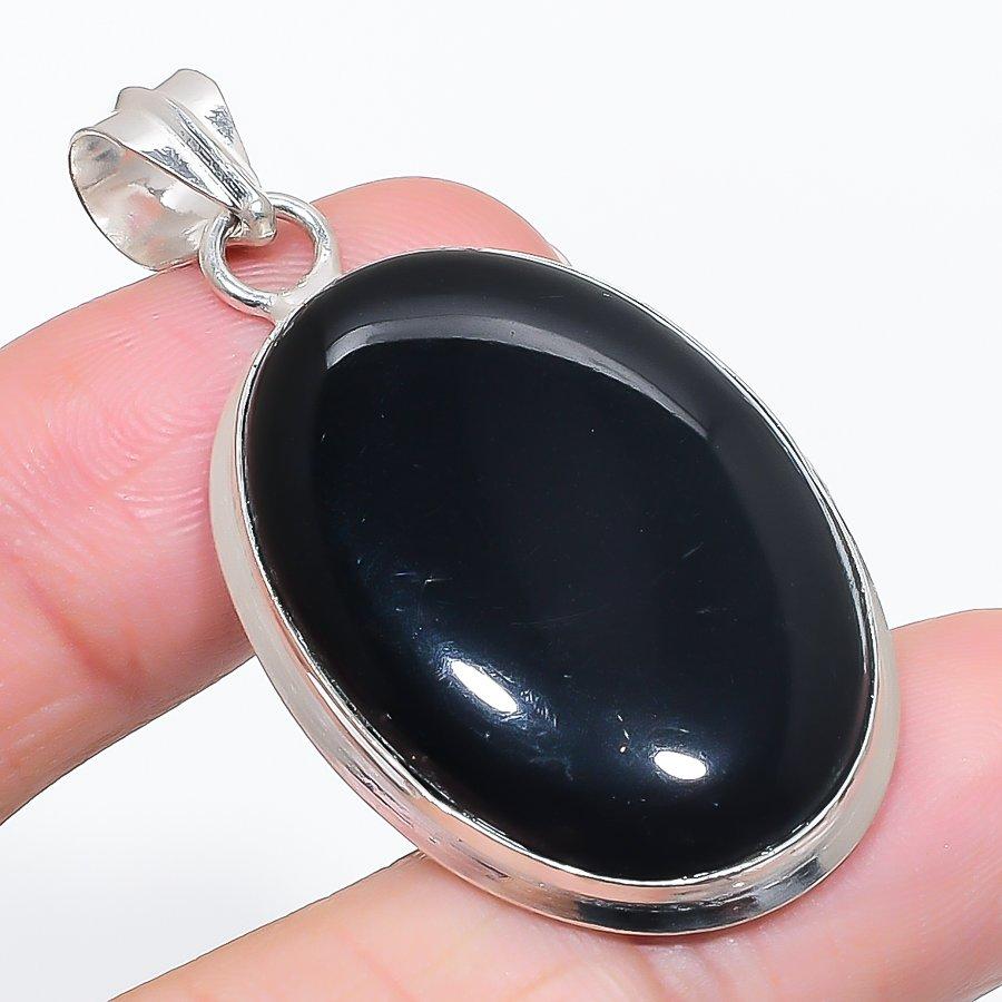 

Natural Black Onyx Gemstone 925 Sterling Silver Jewelry Pendant 2.01 H6N34