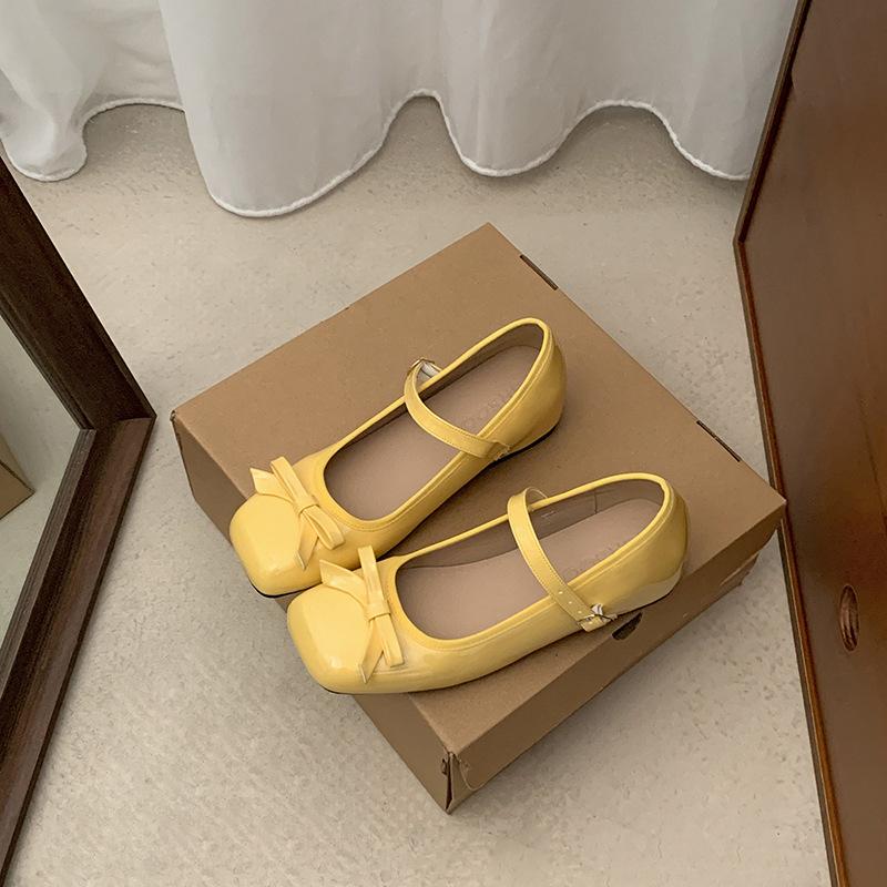 

Red retro French ballet flat bottom shallow mouth single shoes women s summer 2025 new models with skirt inner height increase Mary Jane shoes 40 жёлтый