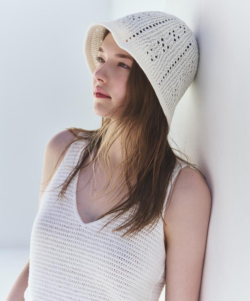 Deuloupisumeon Summer Punching Crochet Bucket Hat [D.Beige]