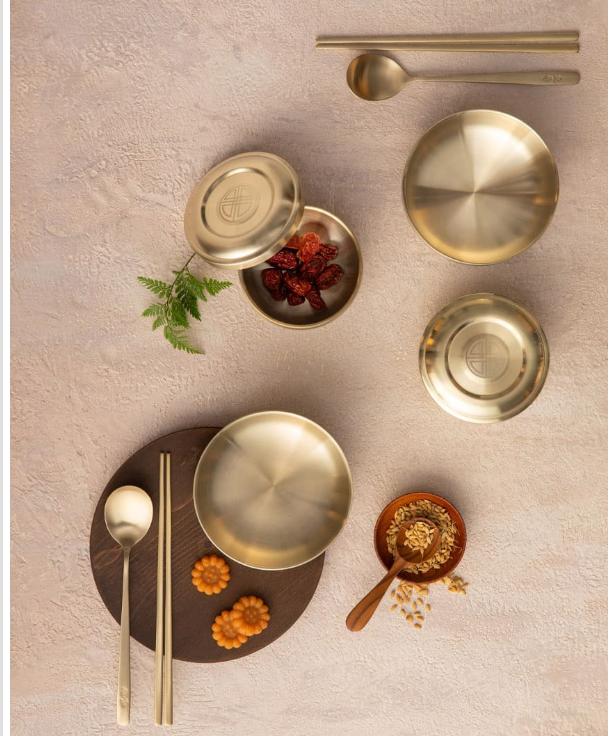Elle Heat-Resistant Glass Tea Set (6 Glass Cups + Teapot) - Elegant & Durable