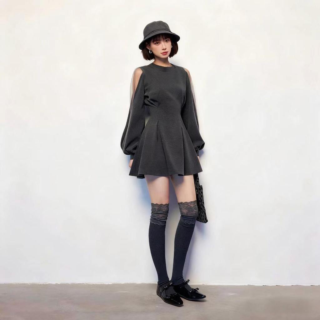 Petite figurbetontes langes Kleid mit Taillengürtel und langen Ärmeln für Damen