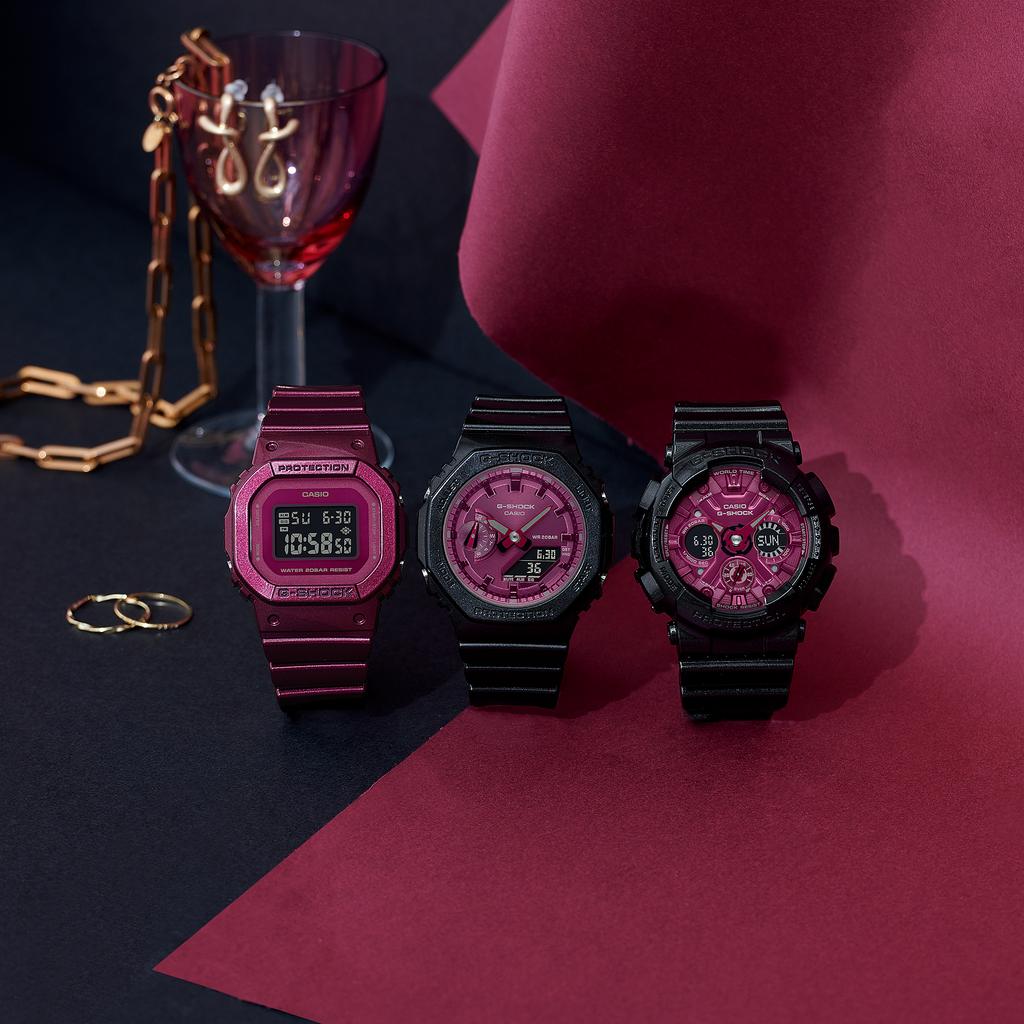 Casio G-SHOCK Men's Resin 200M Water Resistant Digital Shock Resistant Quartz Watch GMA-S120RB-1A