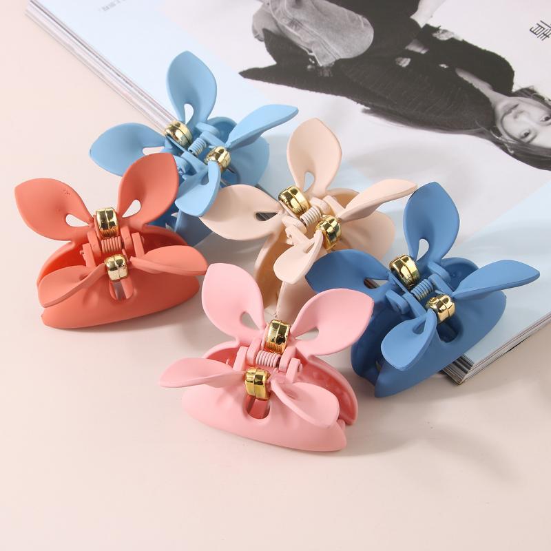 Butterfly Shape Frosted Medium Size Hair Clip Semi-solid Hair Clip Claw Clip Hair Accessories