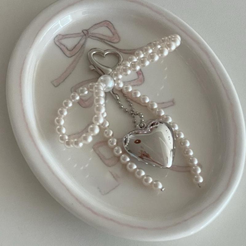 

Fashionable Retro Pearl Bow Silver Heart Keychain Bag Hanging Ornament Pendant