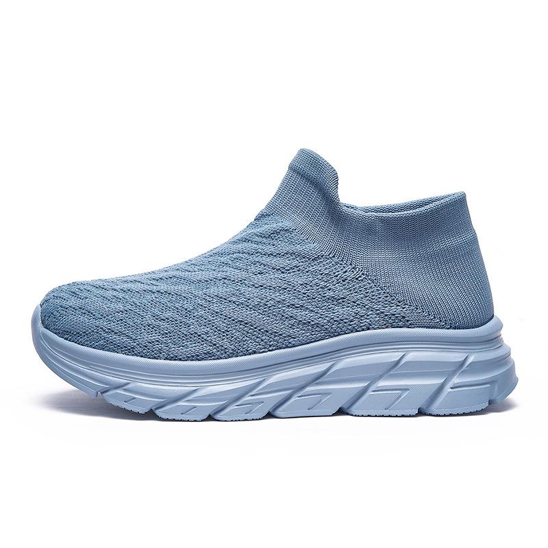 New mesh couple running shoes large size casual sports shoes low-top lazy fly-woven socks shoes