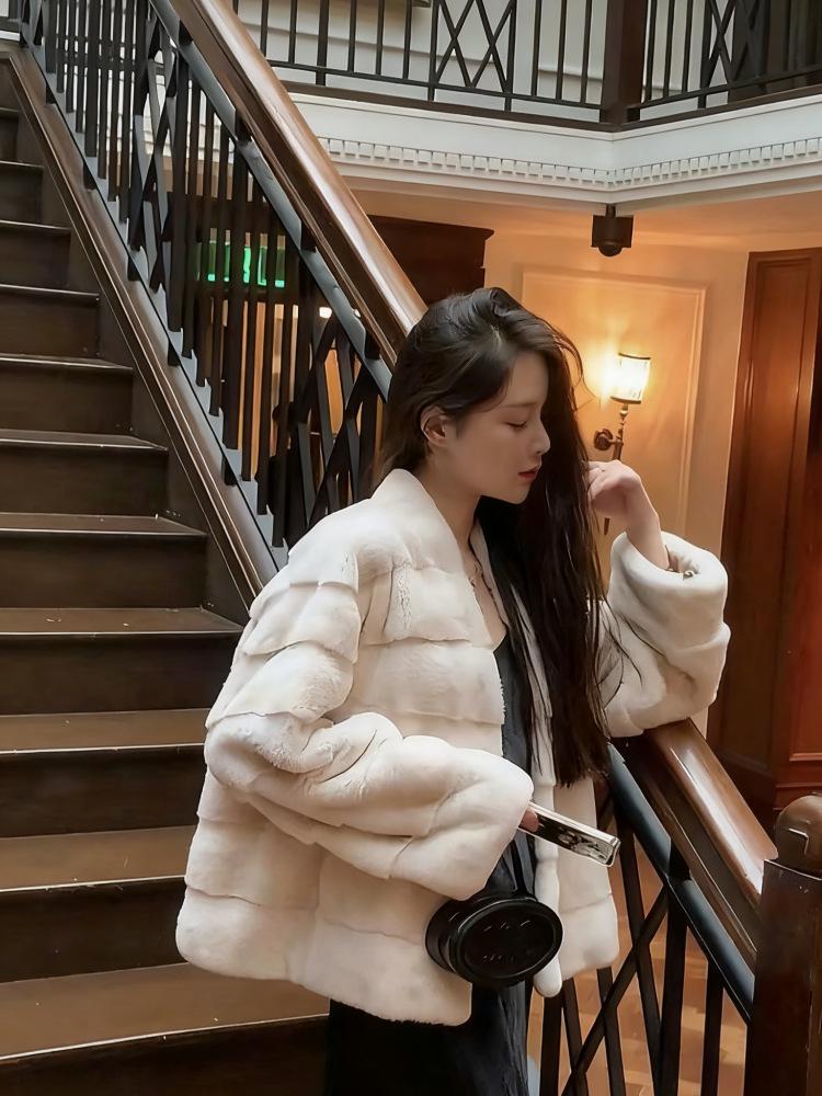 Goddess Mink Faux Fur V-Neck Winter Coat for Women