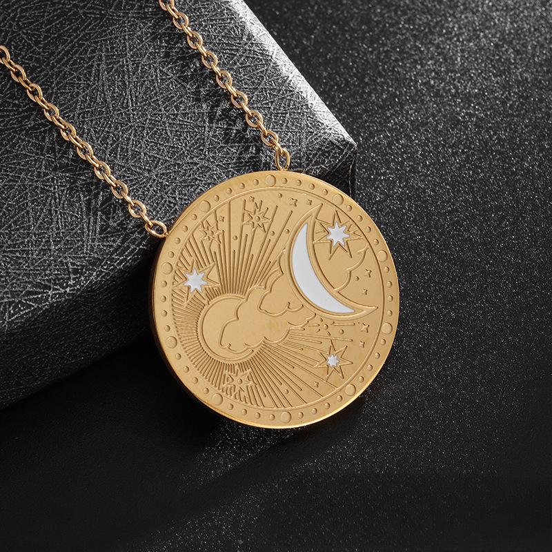 New Minimalist Tarot Pendant Necklace with Cool Style Stainless Steel Sweater Chain and Titanium Steel Neck Chain