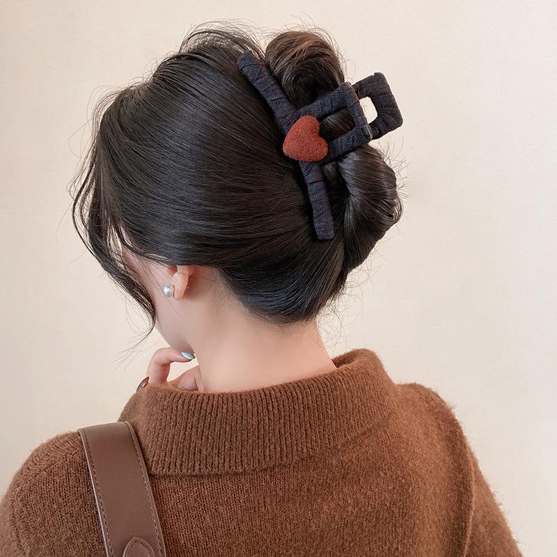 Qiandongge love hair grab clip women's large hair volume shark clip back head hairpin hair