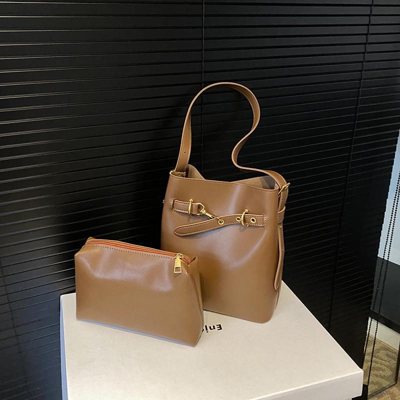 Premium commuter bag women's 2025 autumn tide fashion retro versatile shoulder bag large capacity tote bag