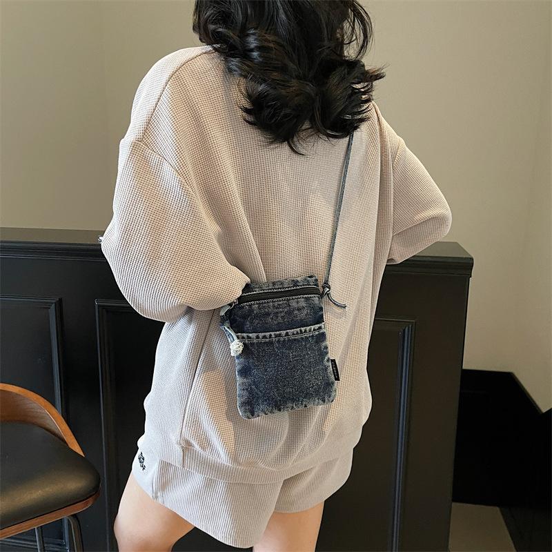 Retro Denim Shoulder Bag Women's Casual Washed Denim Cloth Messenger Bag Travel Mobile Phone Bag Small Square Bag