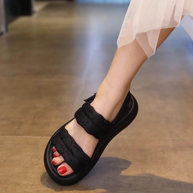 Platform beach shoes women's 2025 new summer wear national style with skirt comfortable and versatile casual sandals