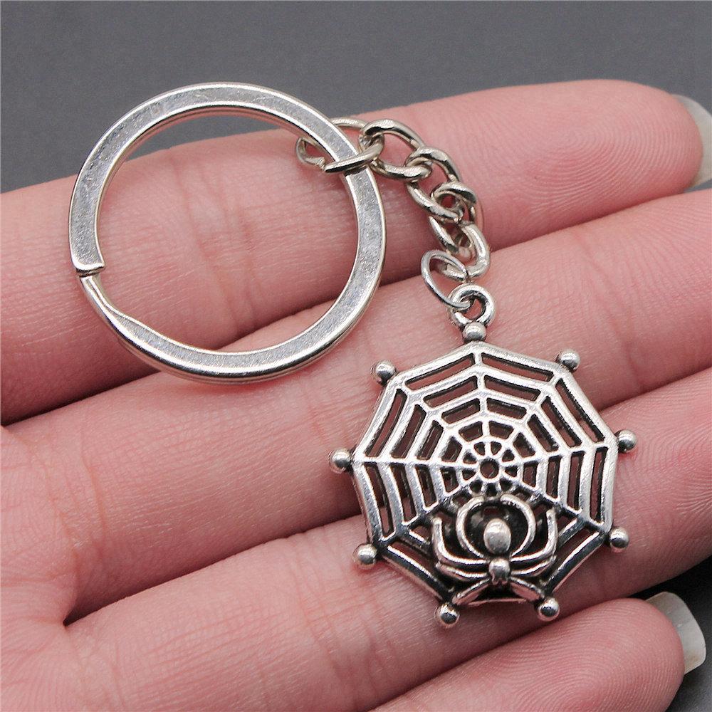 Halloween Spider Bat Spooky Keychain for Couples New Arrival Vintage Graduation Gift Simple Key Organizer