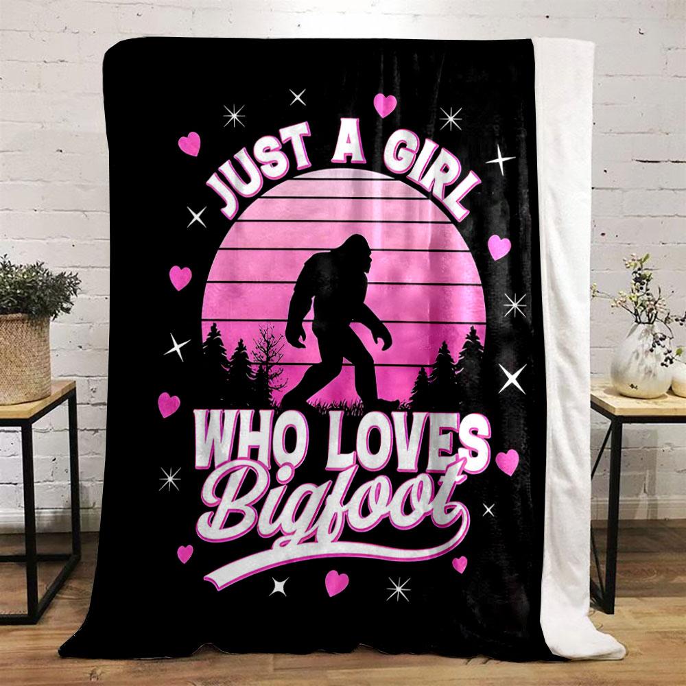 Just A Girl Who Loves Bigfoot Blanket bedroom Blanket for Livingroom Couch lunch break Soft throw for Friend's festival Gift