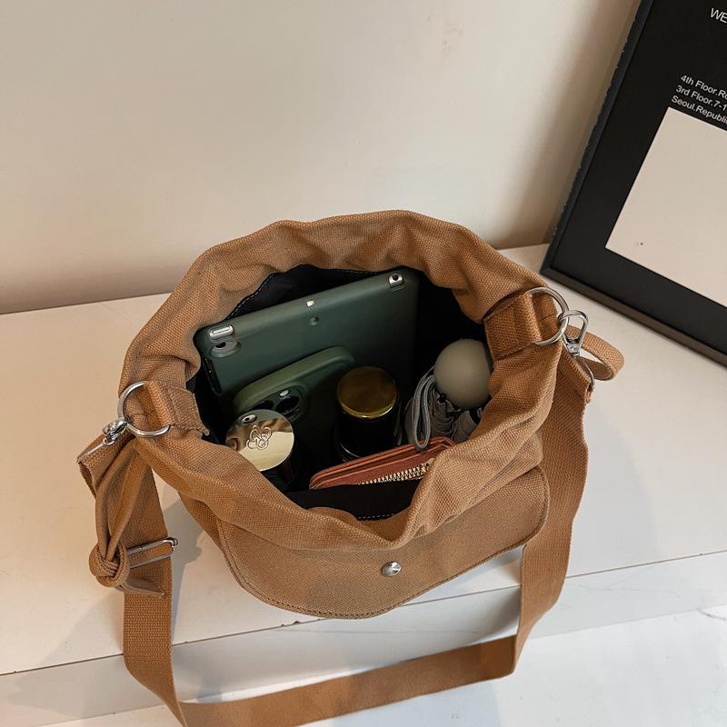 Modische vielseitige Schultertasche schlichtes Design Tasche Frühling und Sommer beliebt große Kapazität Umhängetasche