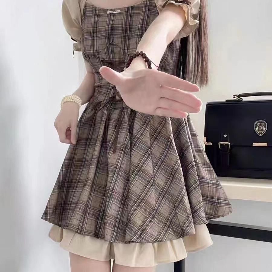 Women's Summer College Style Slimming Dress - Square Neck, High-Waisted, Small Fresh, Sweet Short Skirt