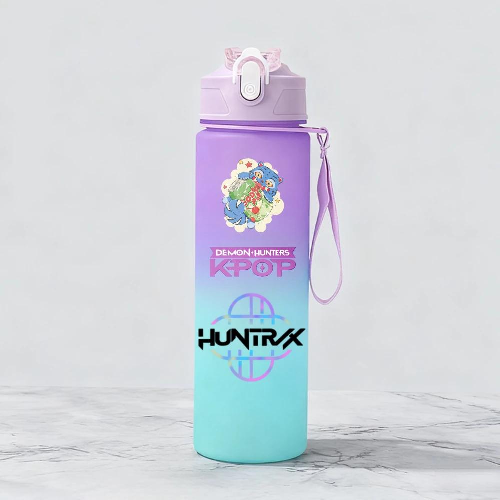 Demon Hunters Huntr Rumi Mira Zoey Jinu Celine Plastic Water Cup Pop Drinking Bottle School Huntrix Gourde ML KPOP X K 800 Kid Friendly Entertaining