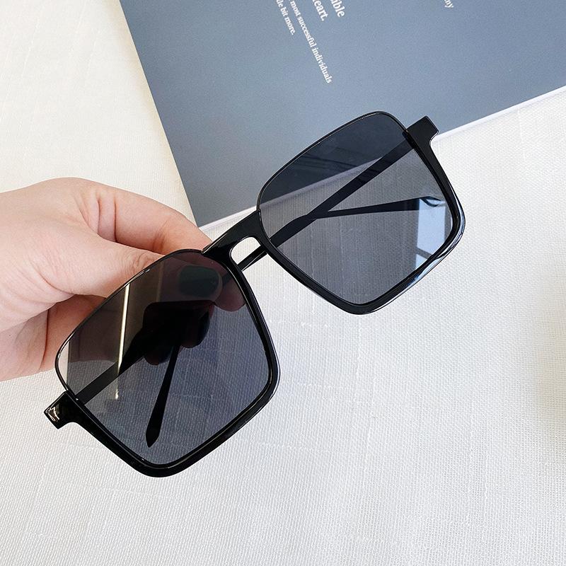 Fashion Trendy Sunglasses Men Women Square Shape Semi-Rimless Women’S Sun Glasses Vintage Retro Female Sun Glass