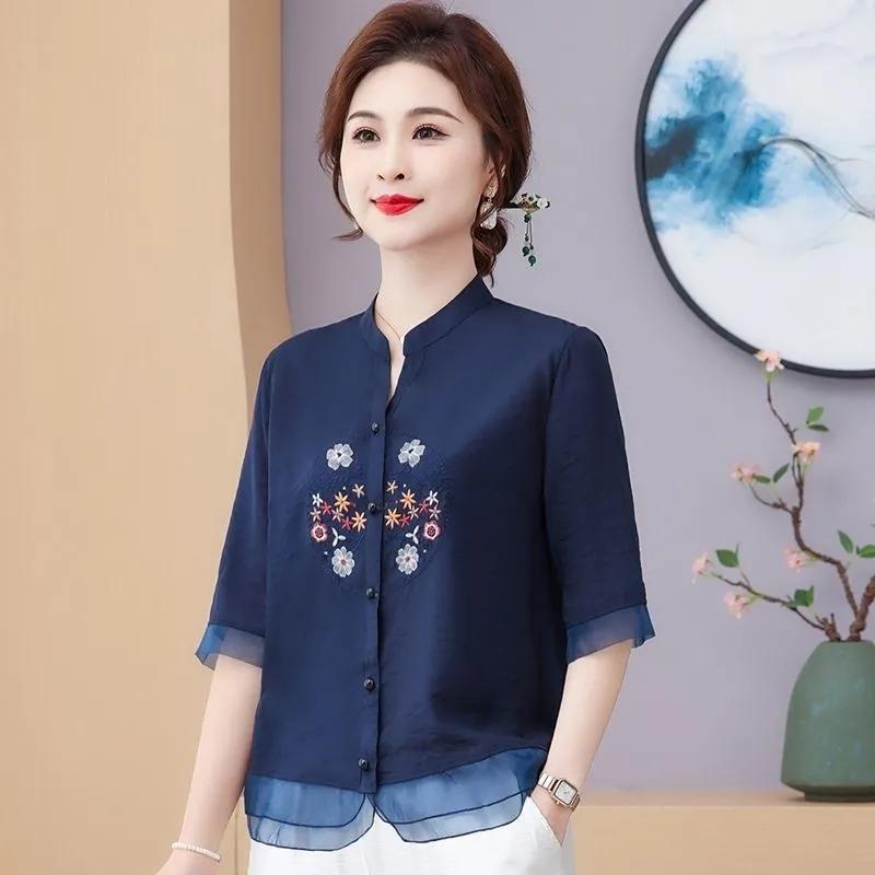 Women's Plus Size Summer Simple Commuter Shirt Middle-aged Solid Color Embroidery Elegant Tops