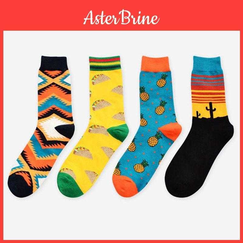 Fashionable Retro Cotton Blend Socks Featuring Artistic Starry Night Design