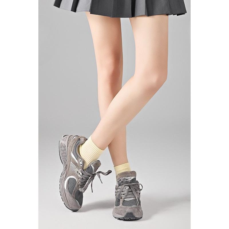 Spring and Summer Pure Cotton Mid-calf Socks for Women, Mesh Breathable, Thin, Antibacterial and Deodorizing Sports Cotton Socks