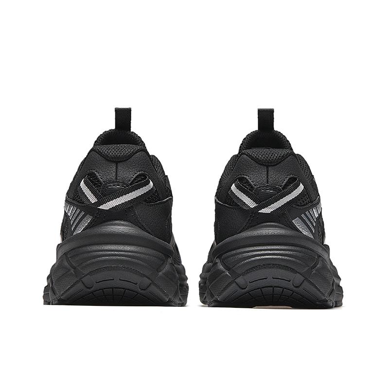 Anta At2002 Retro Sports Low-Top Casual Running Shoes Women Sneaker Black Silver 922445502-4