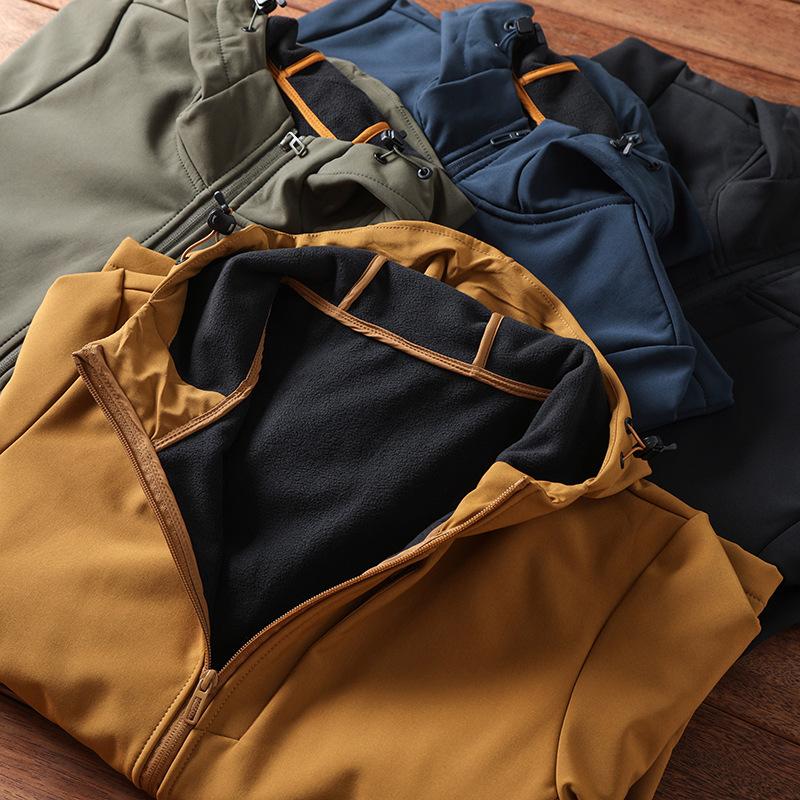 Autumn and Winter Windproof and Waterproof Plus Velvet Jacket Men's Hooded Outdoor Soft Shell Jacket