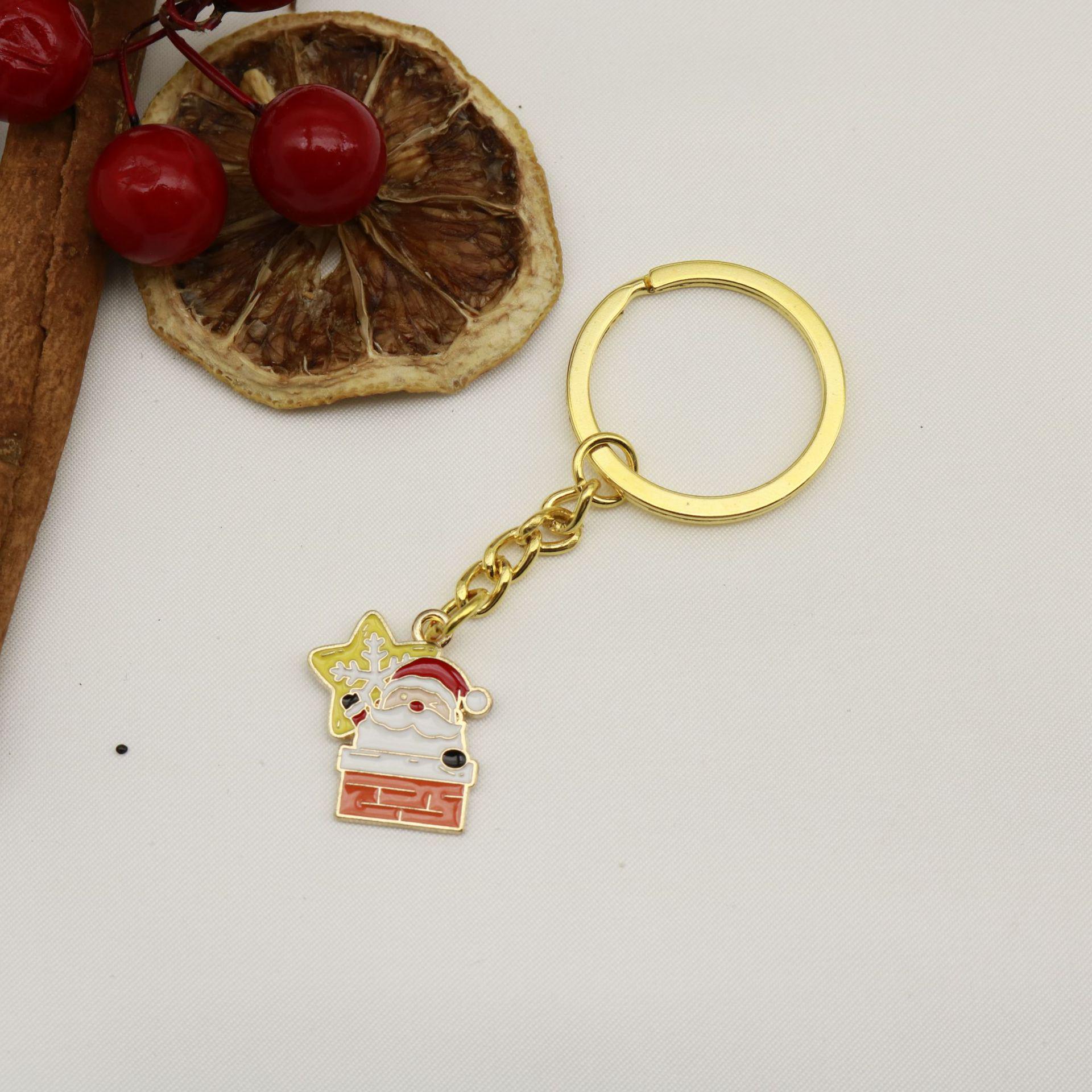 Santa Snowman Snowflake Keychain: Creative Christmas Pendant Gift