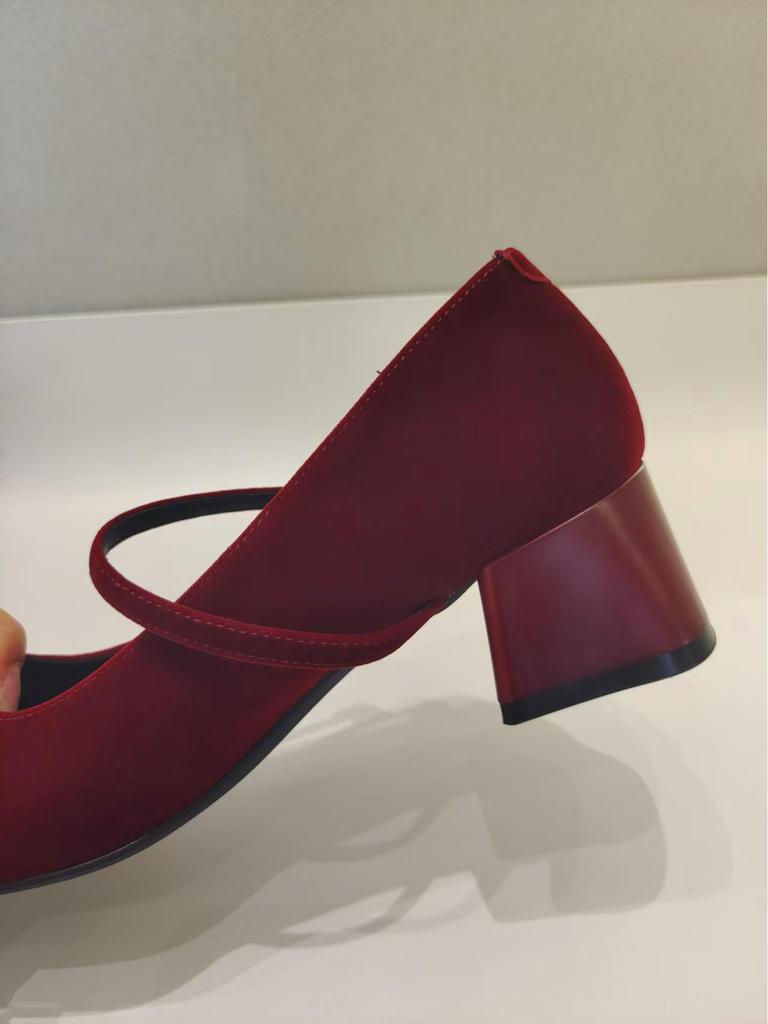 Dámské francouzské lodičky Mary Jane - Podzim/Zima 2025: Květinové robustní boty s jedním páskem s kamínky