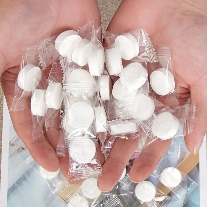 100pcs Portable Compressed Towel Disposable Face Cleaning Soft Compressed Hand Wipe Towel Non-Woven Makeup Wipes