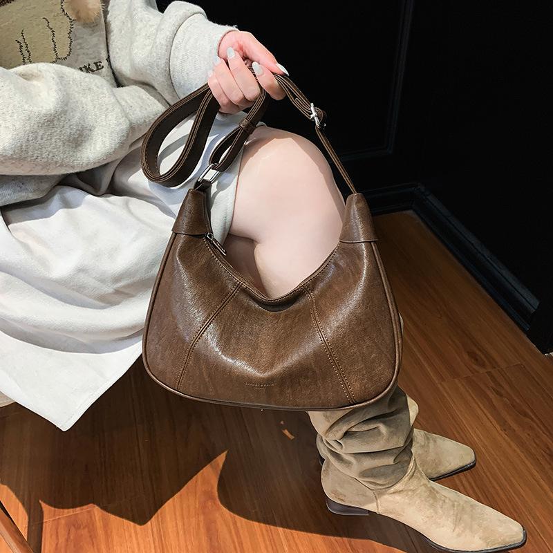 Underarm Dumpling-style Women's Bag with Single Shoulder Strap - A Unique and Stylish Single-shoulder Bag Design.