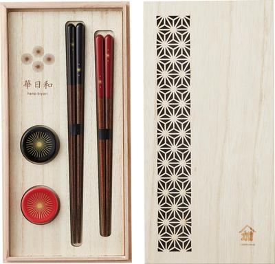 Hanabiyori Essstäbchen-Paar in einem hölzernen lackierten Essstäbchen- und Essstäbchenhalter-Set und Perfekte Essstäbchen Essstäbchenhalter Durchmesser x 1cm Hergestellt in