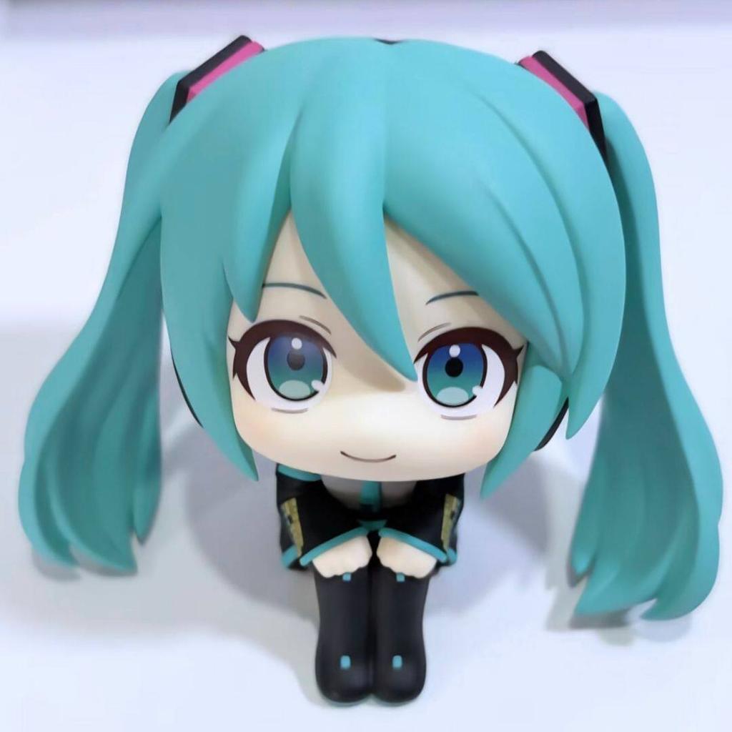 Hatsune Miku Chibi Figure Sitting Pose Anime Merchandise Trendy Collectible Toy Desktop Ornament Cute Doll Gift For Anime Fans
