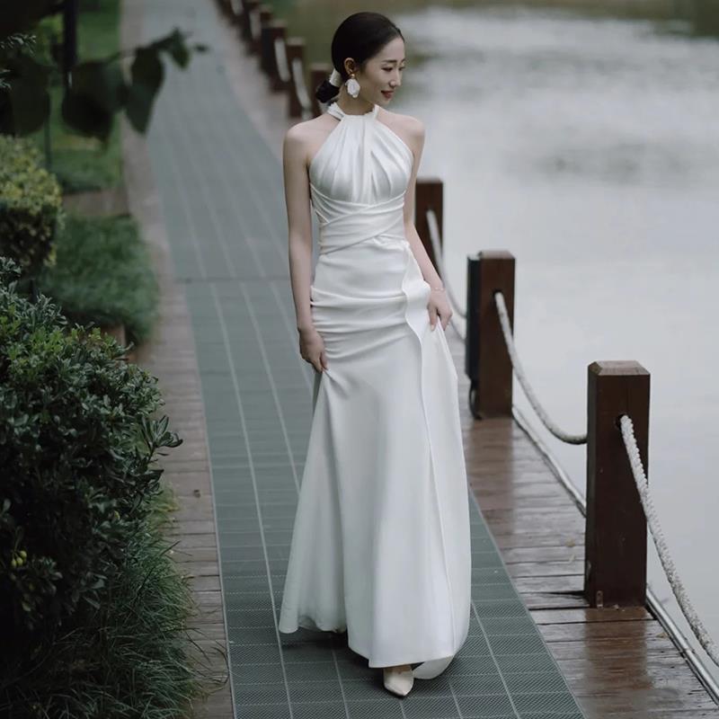 French retro satin light wedding dress new bridal backless simple atmospheric neck dress super fairy go out dress