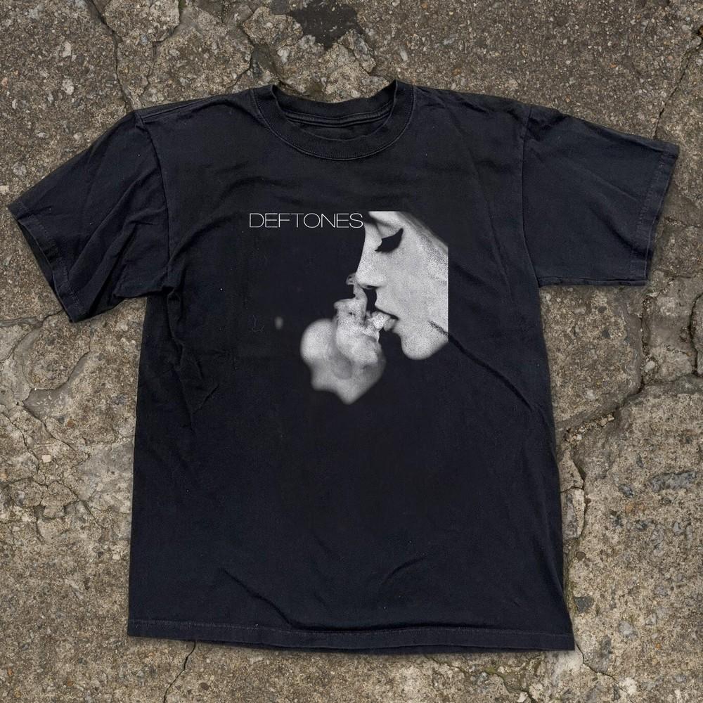 

Deftones Short Sleeve Cotton Unisex Black T-shirt Size S-5XL Unisex T-Shirt M
