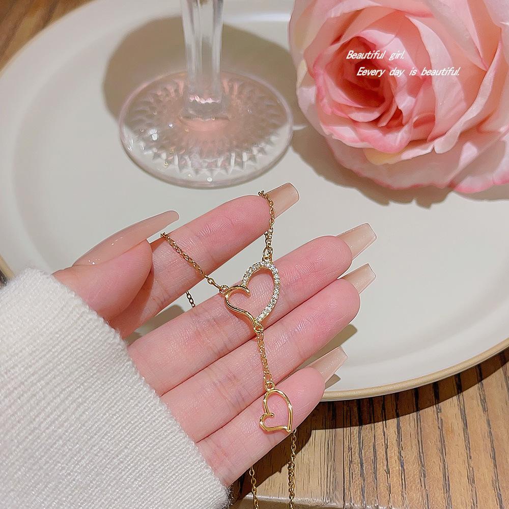 Soul mate necklace jewelry girl niche clavicle chain sweet high-grade Joker pendant temperament light luxury necklace.