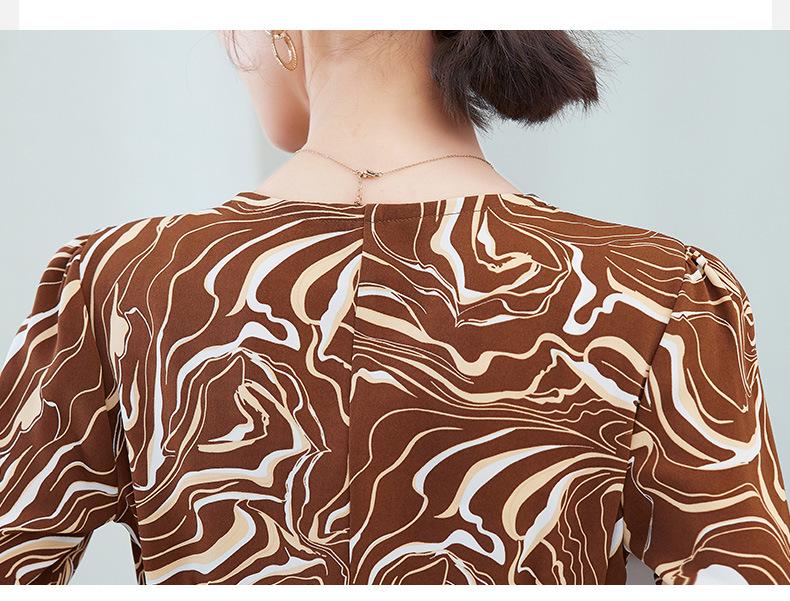 Women's Plus Size Long-Sleeve Floral Dress with Waist - Perfect for Spring and Autumn