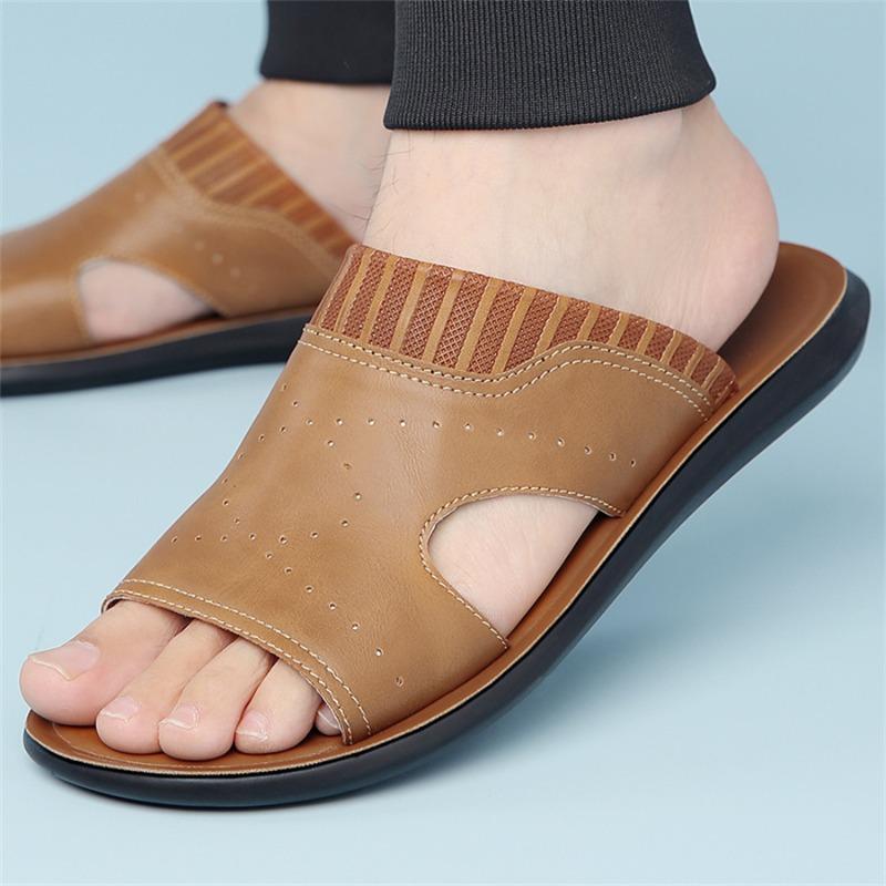 Slippers for Men Cowhide Leather Slipper Outdoor Leisure Beach Slippers Men's Flat Slippers Summer Holiday Roman Sandals