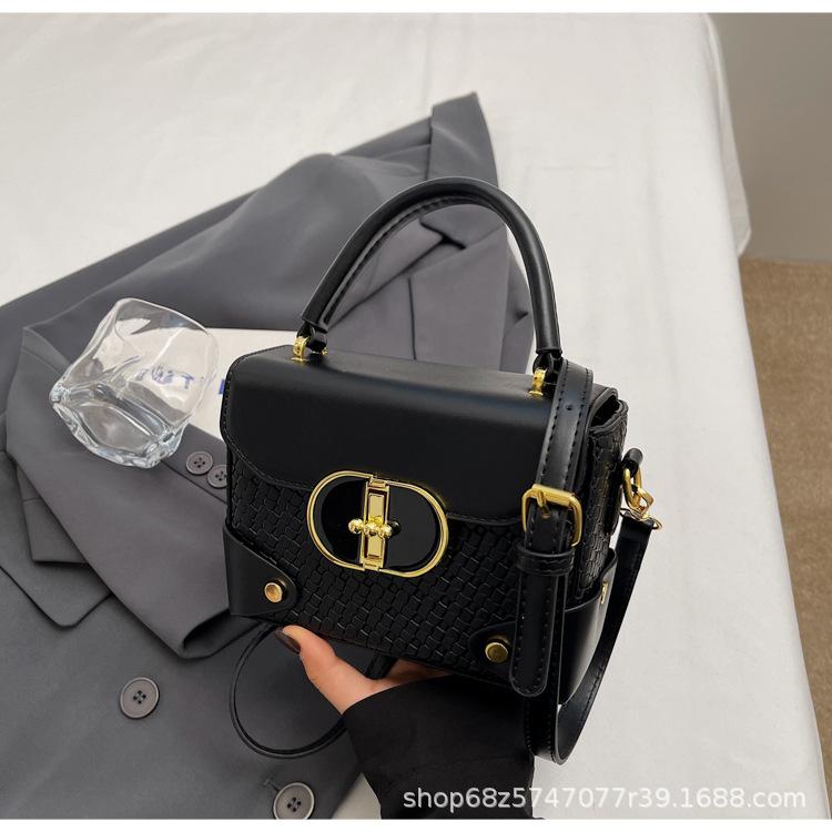 Retro box bag women's 2025 spring new high-end Xiaohongshu live broadcast casual shoulder bag women's bag
