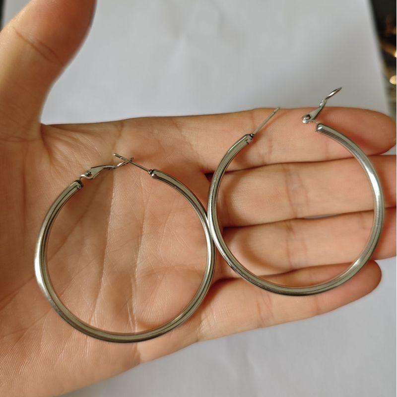 

Korean-Style European-and American-Style Hollow Titanium Steel Ear Ring Silver 3mm Thick X 50mm Outer Diameter