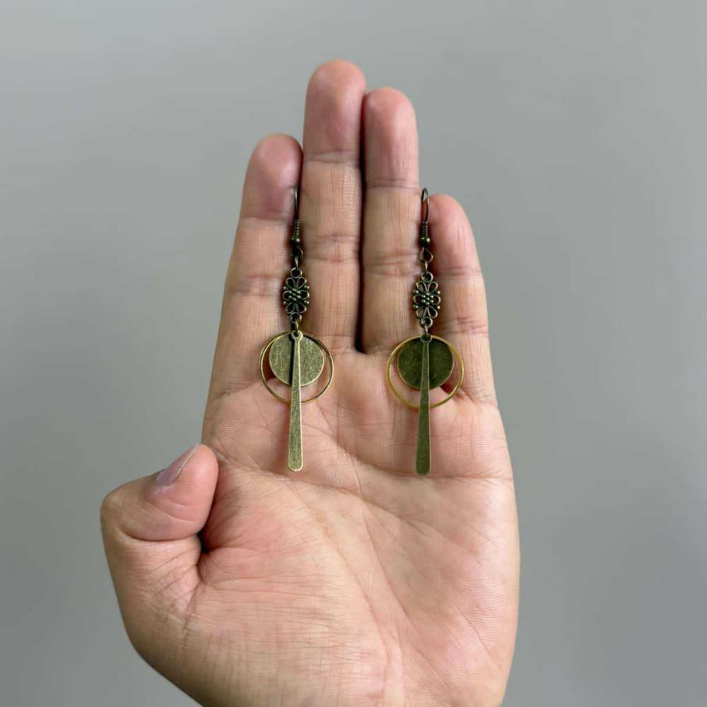 Bohemia Sunburst Geometric Long Dangle Earrings for Women Vintage Brass Drop Earrings Ethnic Vacation Statement Jewelry Gifts