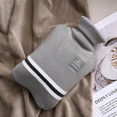 1/2L Wärmflasche mit Strickbezug Großvolumige Warmwasserflasche für Damen Warmer Bauch Hände Wasser einfüllen Wärmflasche