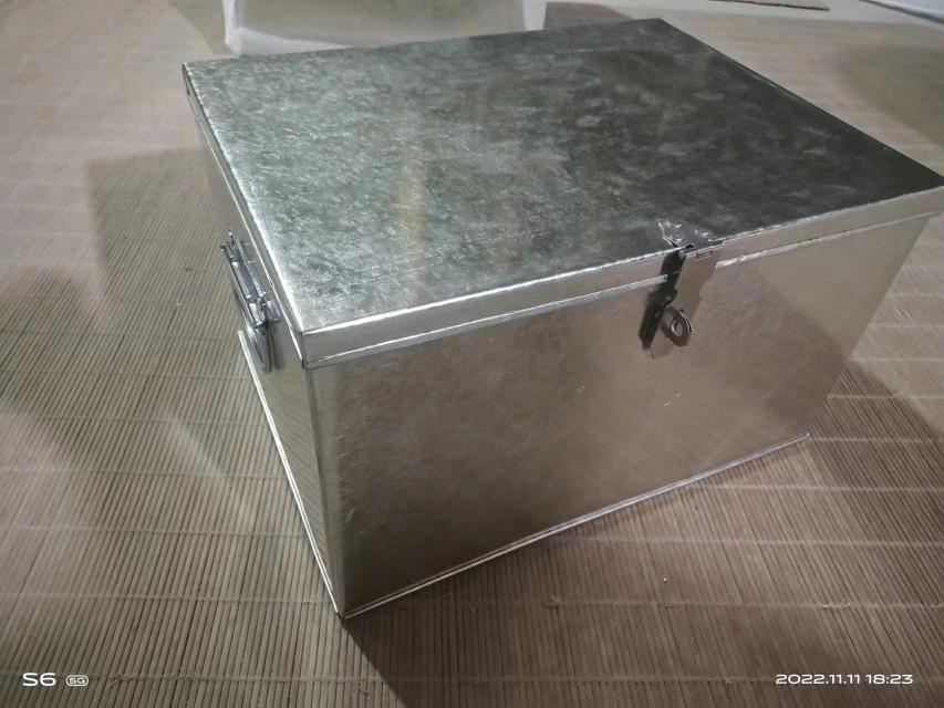Galvanized White Iron Lockable Tool and Storage Box