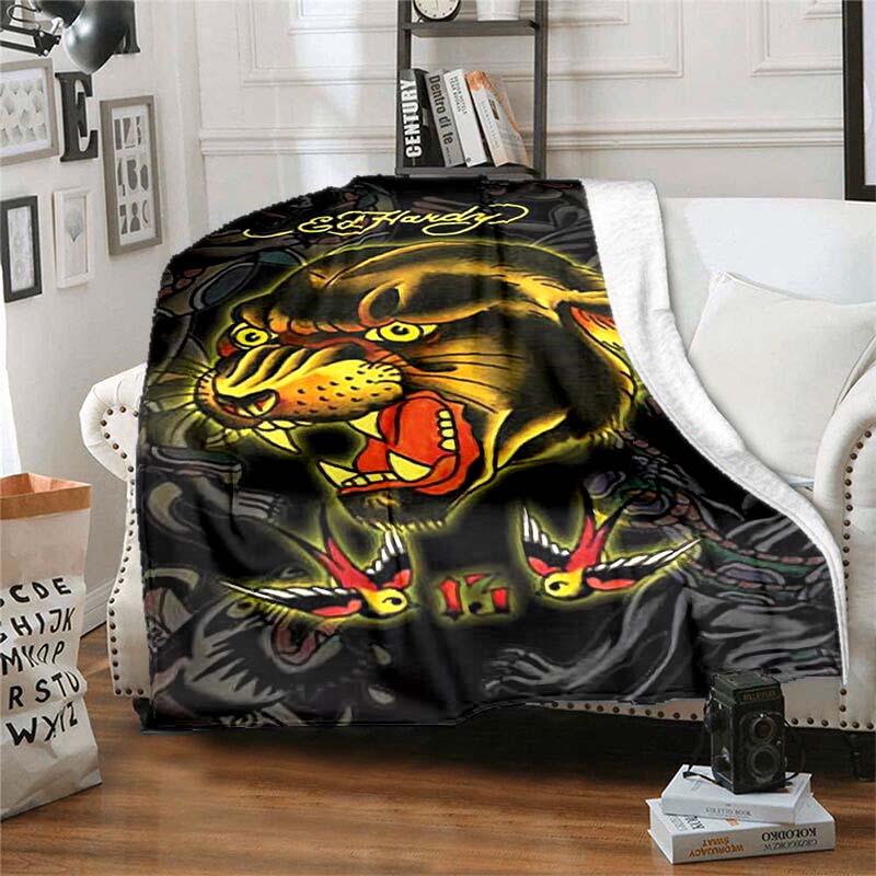 

Red Rose E-Ed-Hardy Printed Flannel Blanket, Warm Bed Sheet, Picnic Blanket, Bedspread, Birthday Gift. 75x90cm