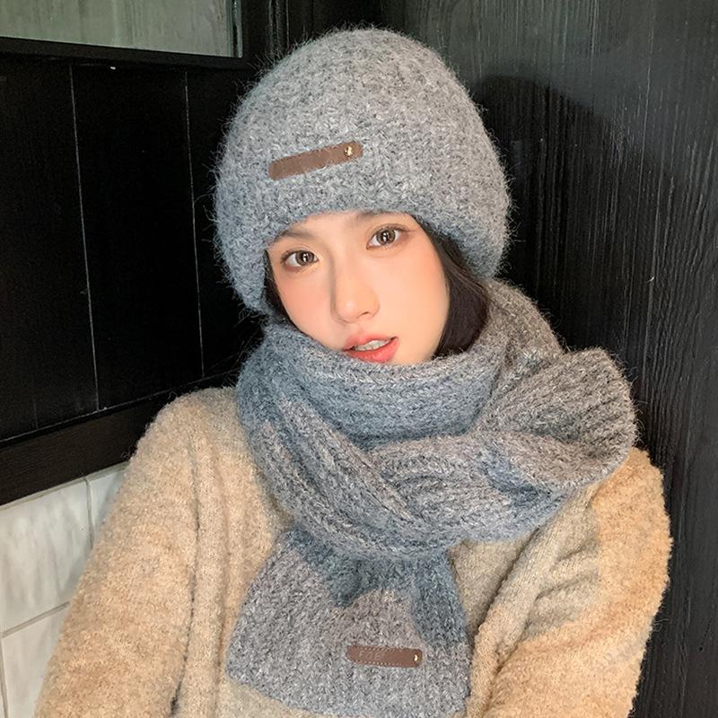 Hat Women's Autumn and Winter Cold and Warm Scarf Two-piece Set Versatile Wool Hat Fashion Face Small Knitted Hat