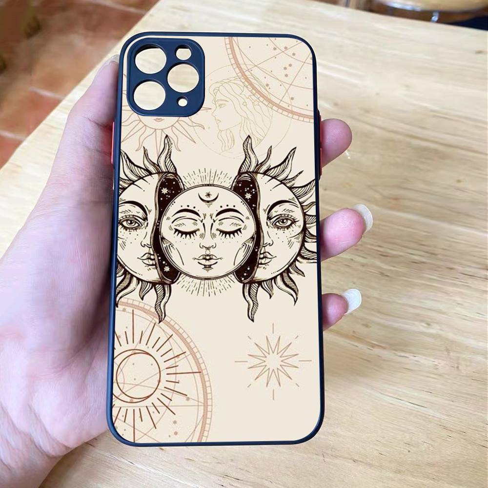 Retro Tarot Sun Moon Stars frosted Shockproof For iPhone 16 15 11 12 13 14 Pro Max X XSMAX Mini Phone Case