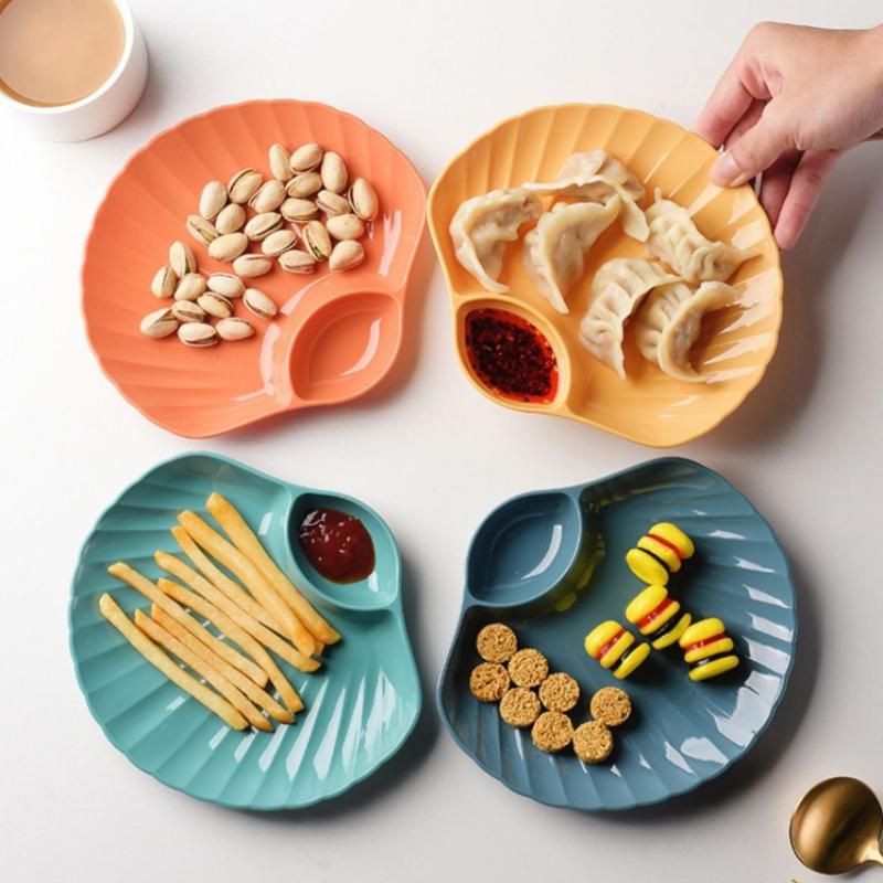 Eco Friendly Dumpling Plate with Vinegar Dip Dish Plastic Multifunction Snack Divider Tray for Picnics Buffet Kitchen