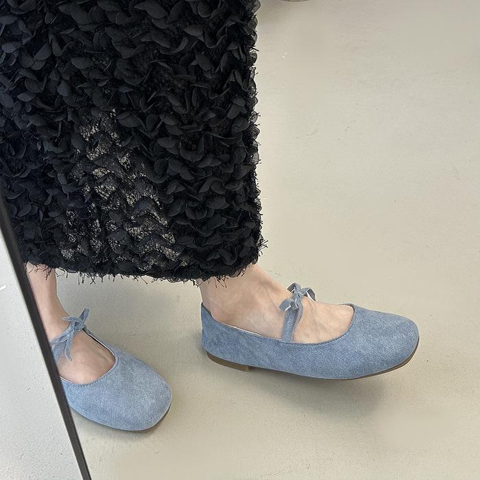 2025 French Gentle Fairy Ballet Shoes Sweet and Elegant Suede Bow Temperament Light Mouth Mary Jane Shoes
