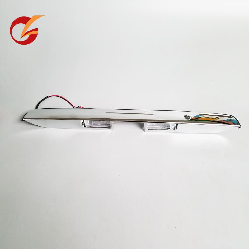 Utilisation pour Toyota Hiace Commuter Quantum modèle 2005-2018 Garniture de hayon Couvercle de poignée de porte arrière Chrome avec éclairage Lampe de plaque d'immatriculation